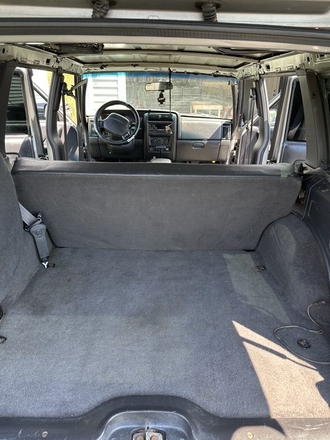 Jeep cargo area cleaned after detailing